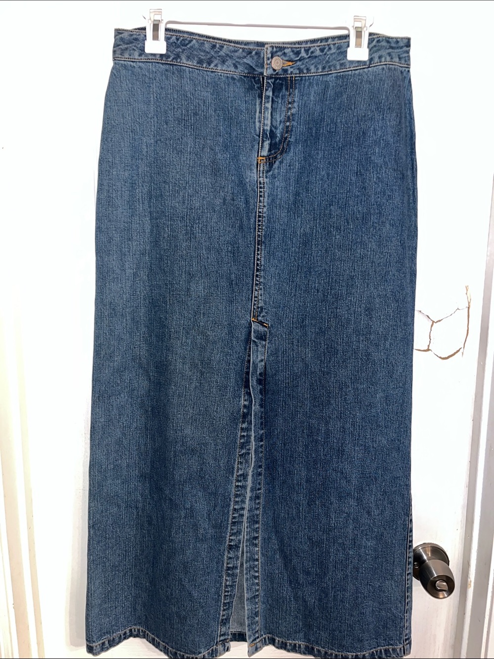 vintage Old Navy denim maxi skirt, size 8